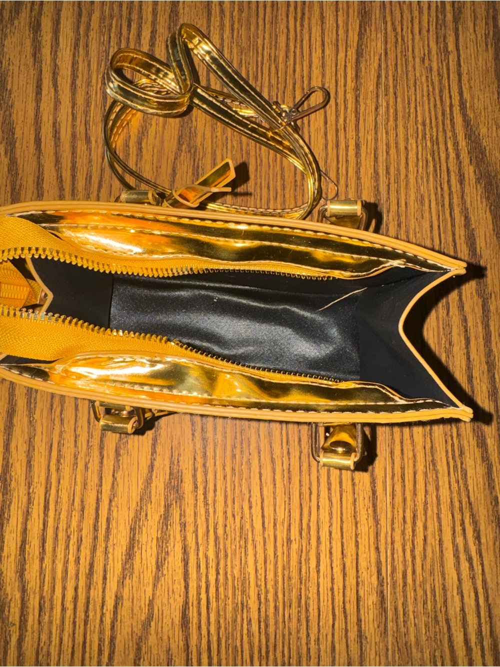 Gold Croc-Embossed Mini Tote Handbag - Picture 3 of 5